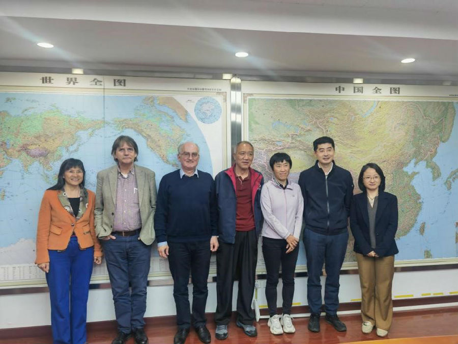 讨论参会人员.jpg